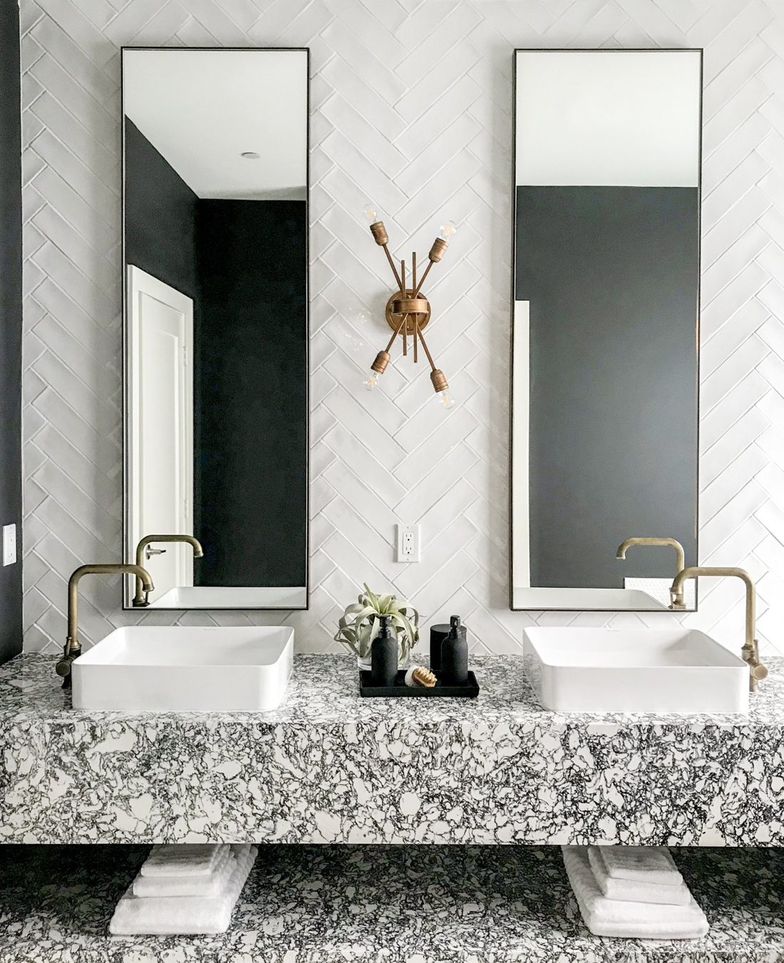 Cambria Rose Bay In a room setting