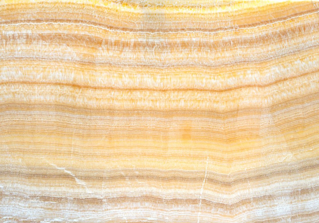 Honey Onyx Vein Cut 